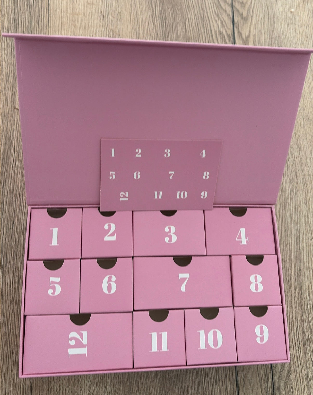 Calendrier de l’avent 12 cases